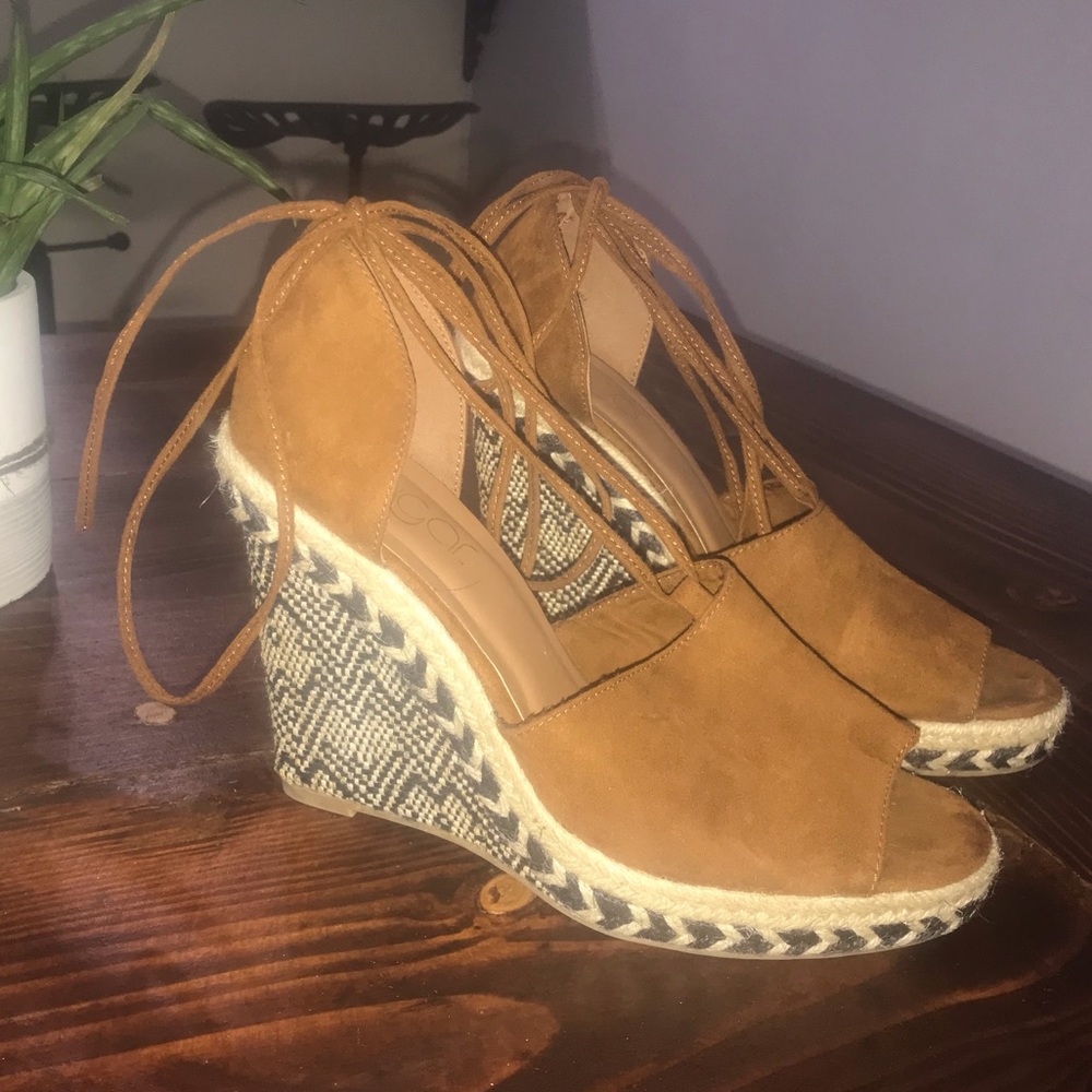 Sugar wedges heel